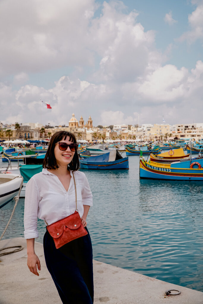 kobieta, łódki, Marsaxlokk, Malta