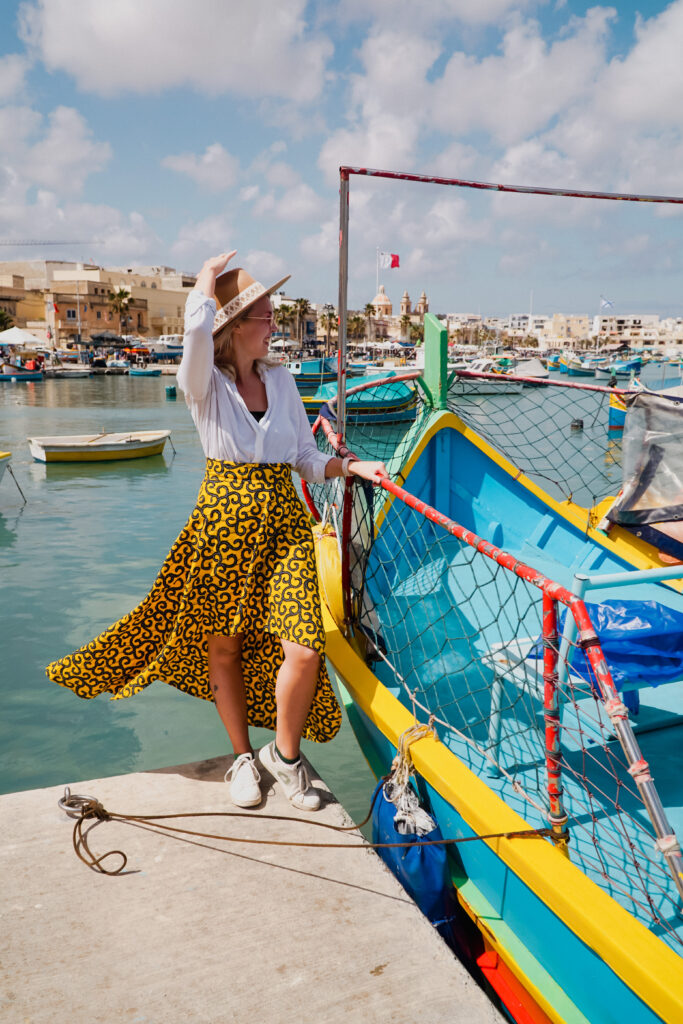 kobieta, łódka, Marsaxlokk, Malta