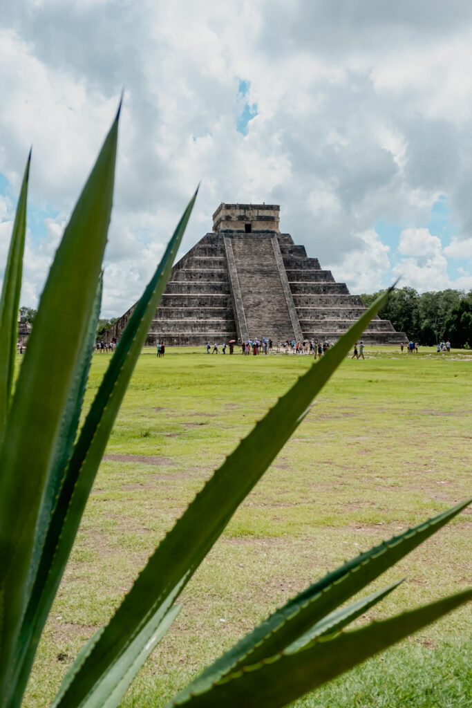 Widok na Chichen Itza w Meksyku, 7 cudów świata 