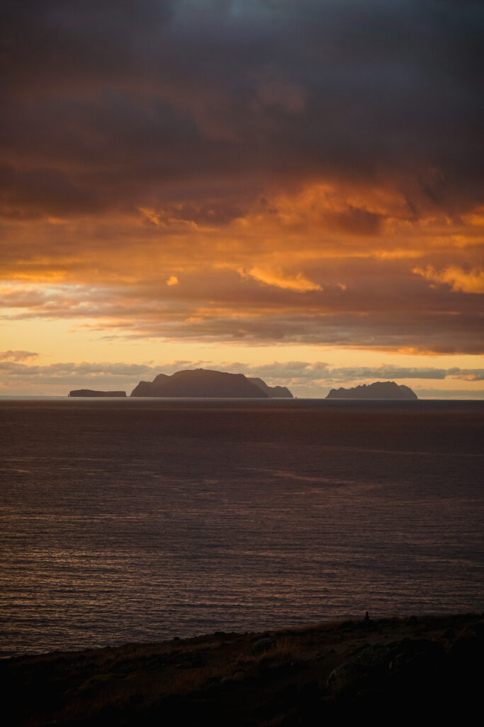 Wyspy Desertas podczas wschodu słońca